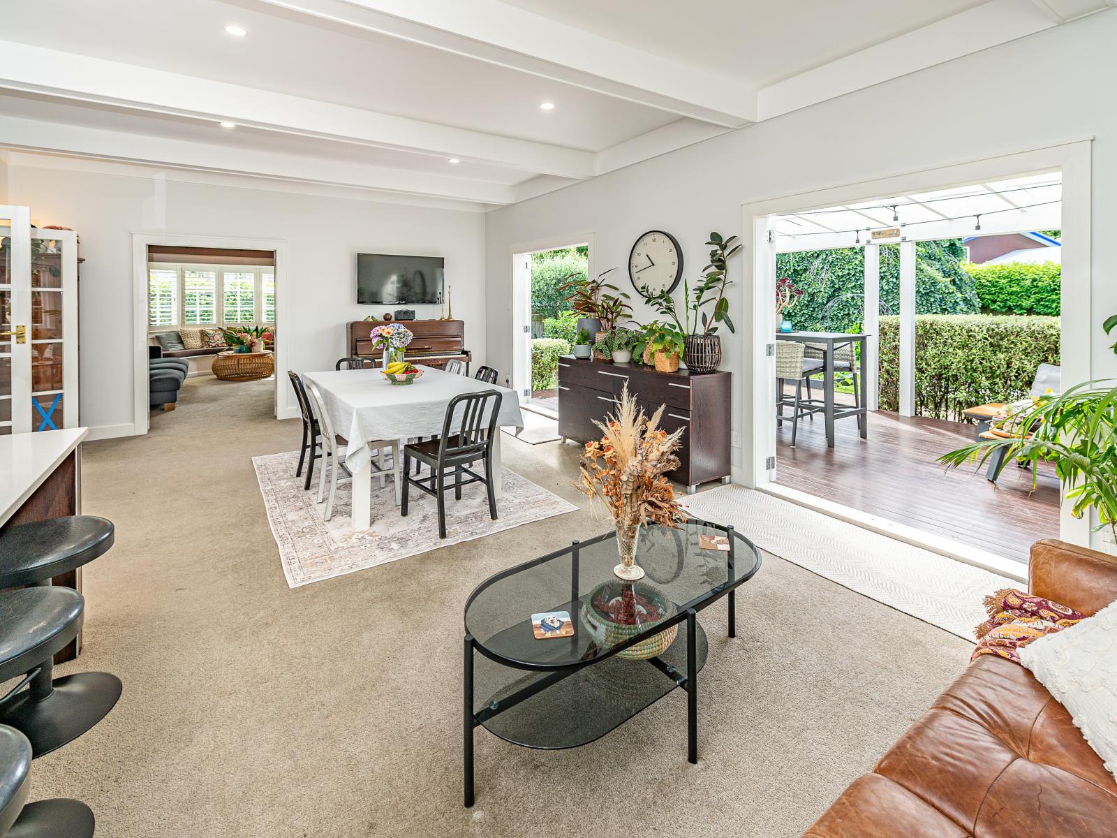 9 Selwyn Crescent, College Estate