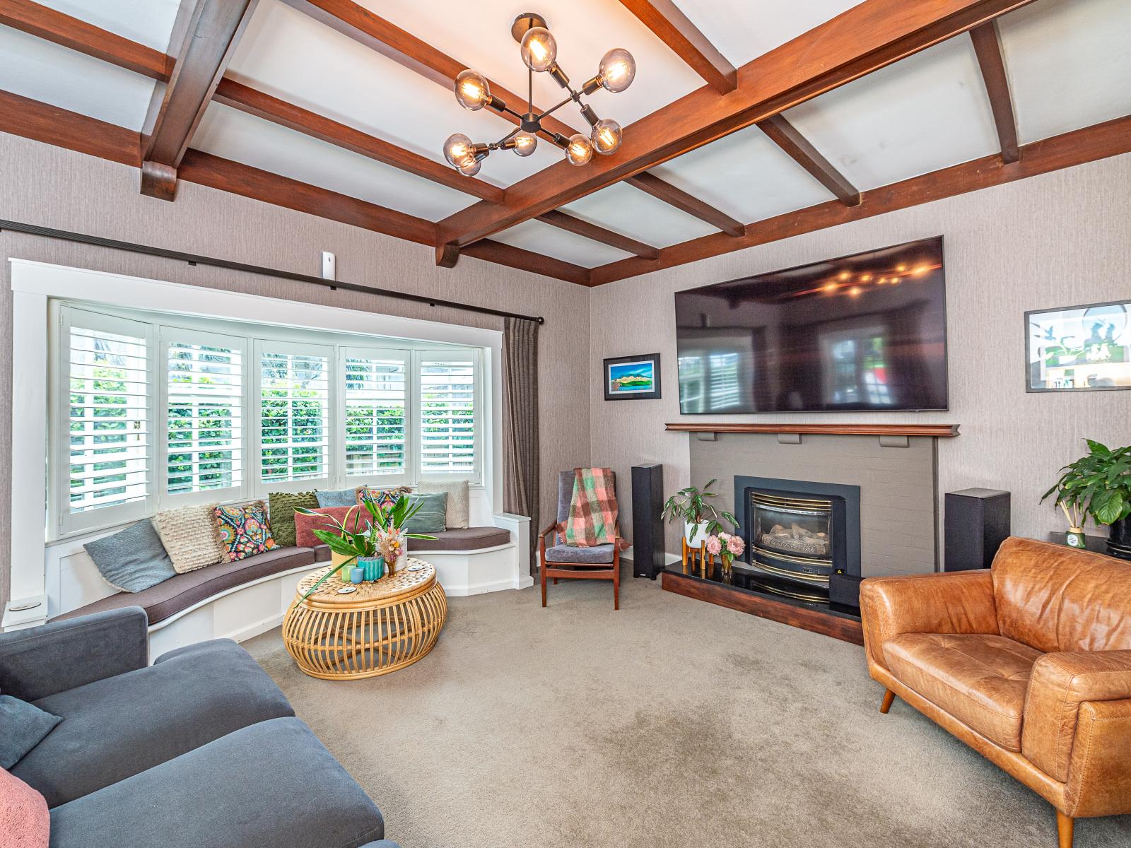 9 Selwyn Crescent, College Estate