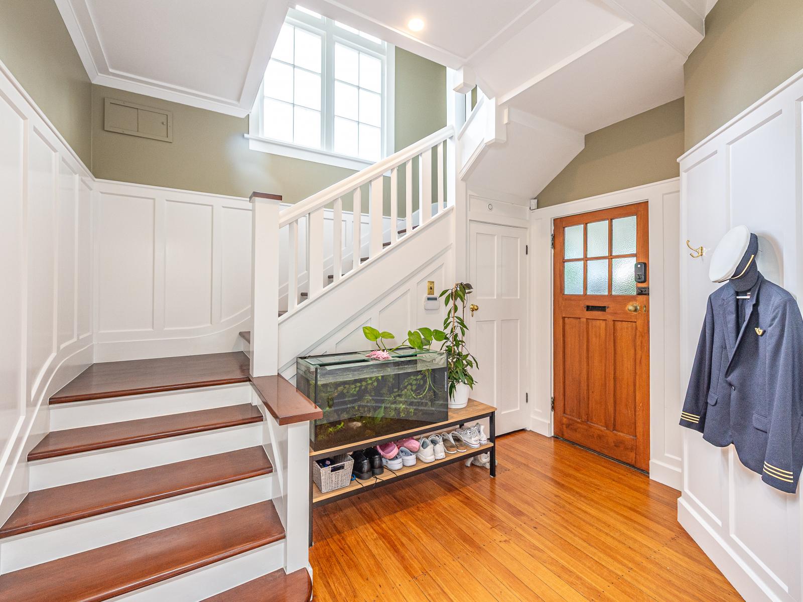 9 Selwyn Crescent, College Estate