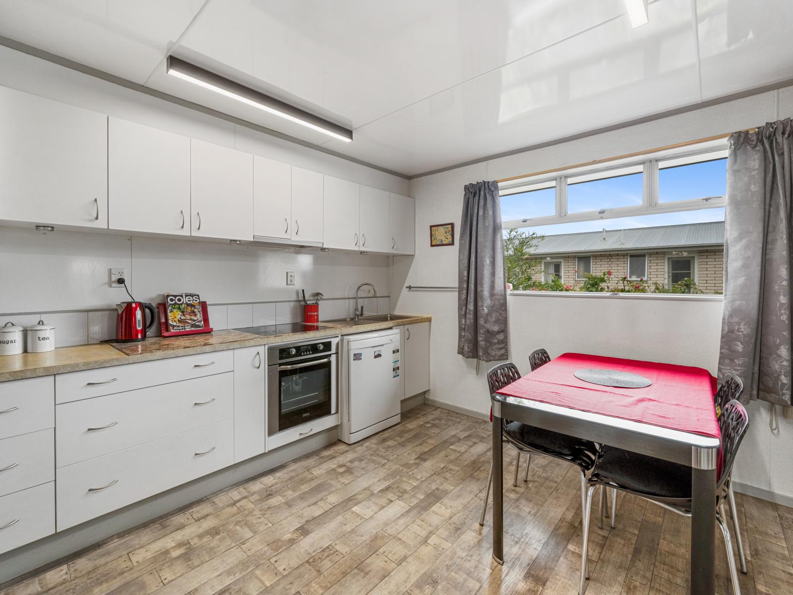 35D Station Street, Alexandra