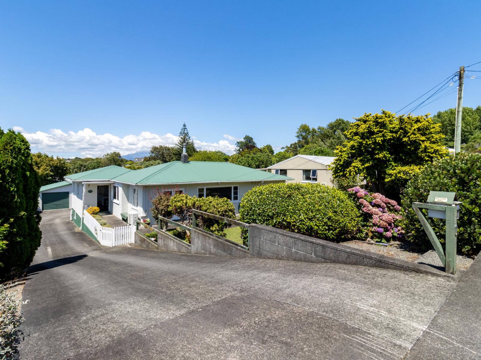 101 Clawton Street, Westown