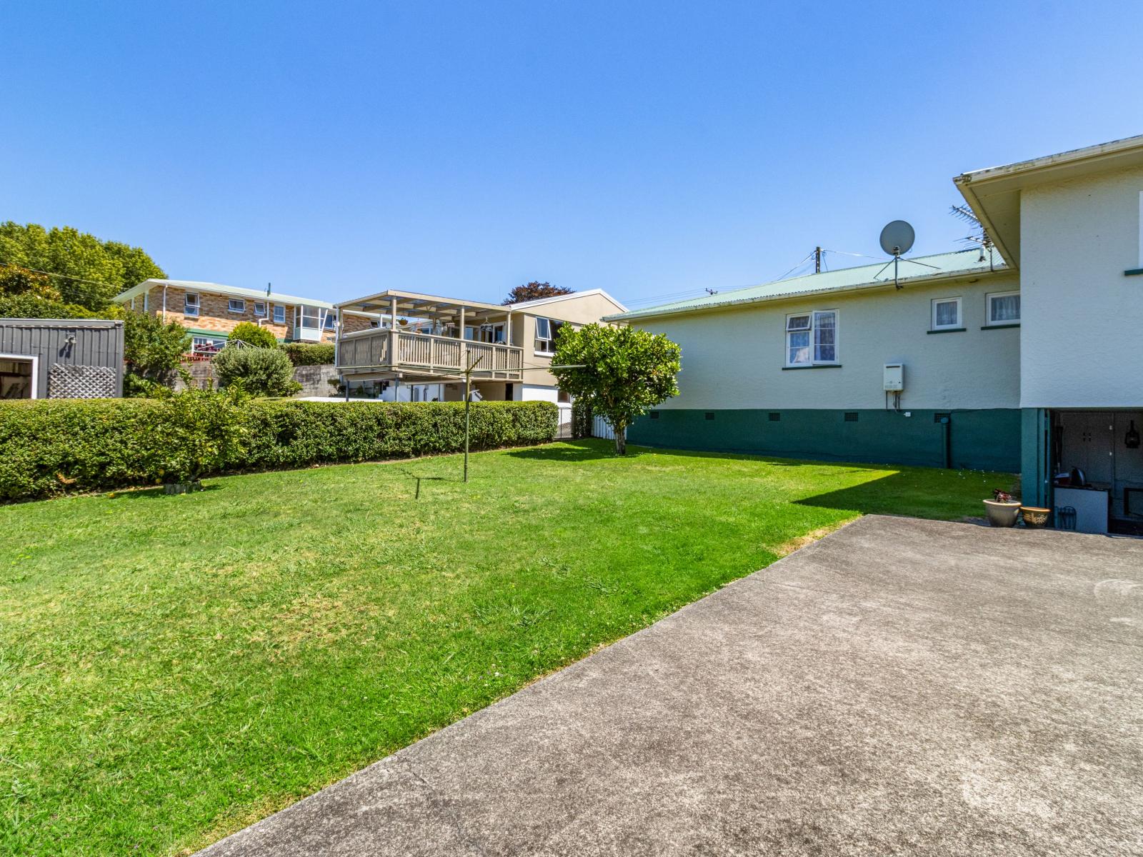 101 Clawton Street, Westown