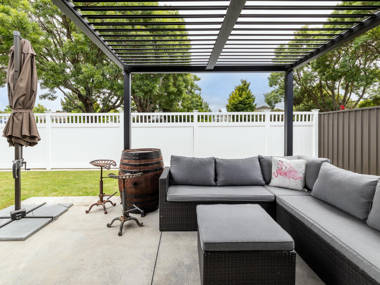 1008A Frances Street, Akina