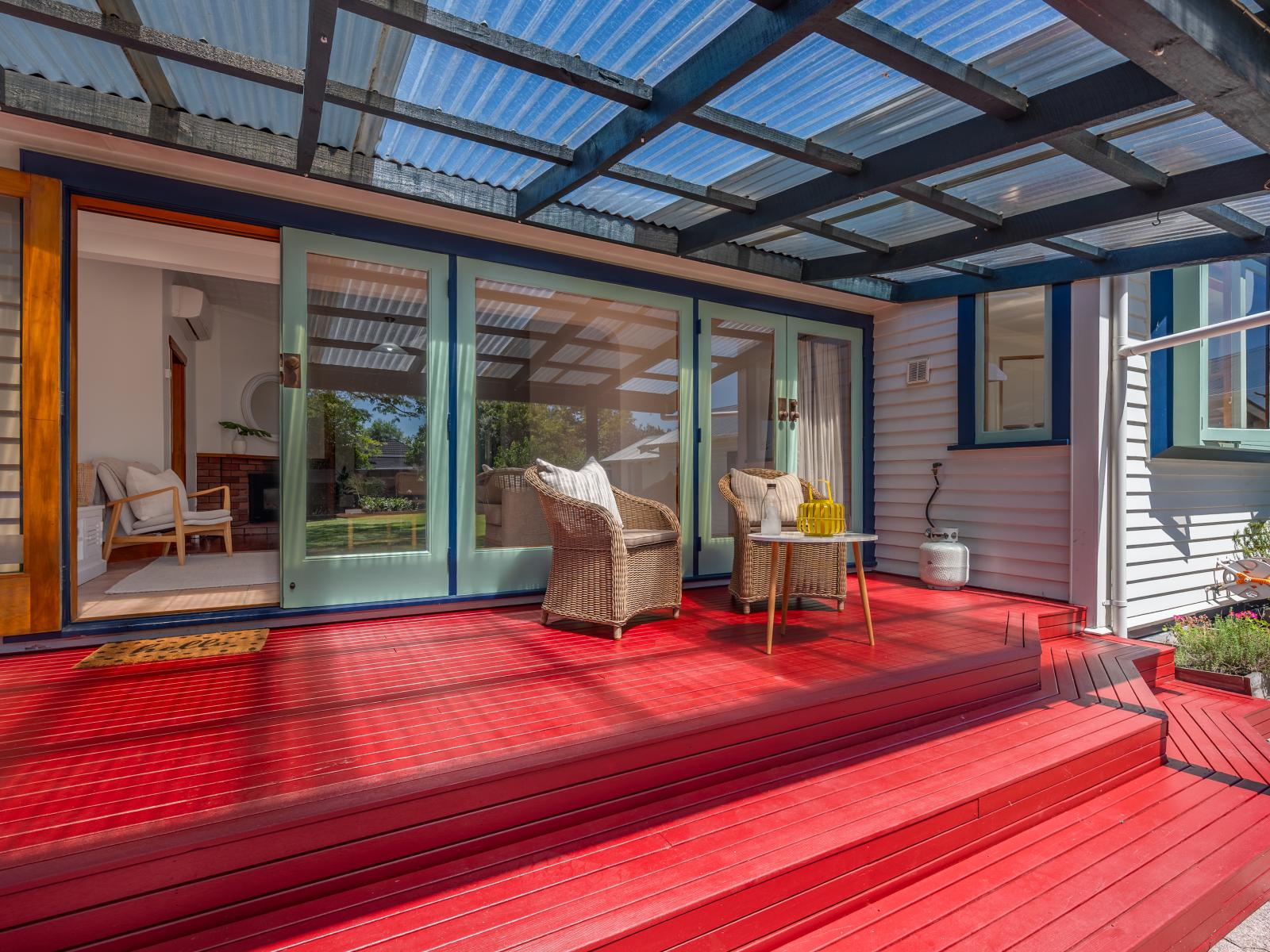 703 Queen Street West, St Leonards