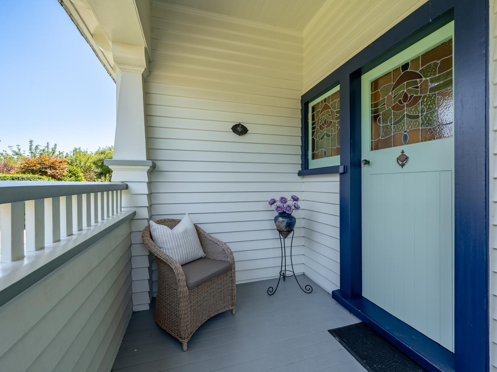 703 Queen Street West, St Leonards