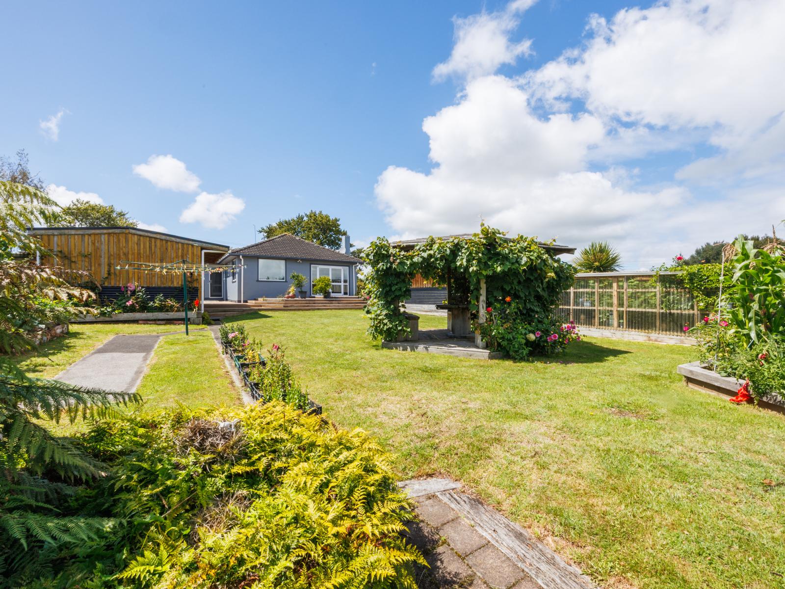 30 Pharazyn Street, Feilding