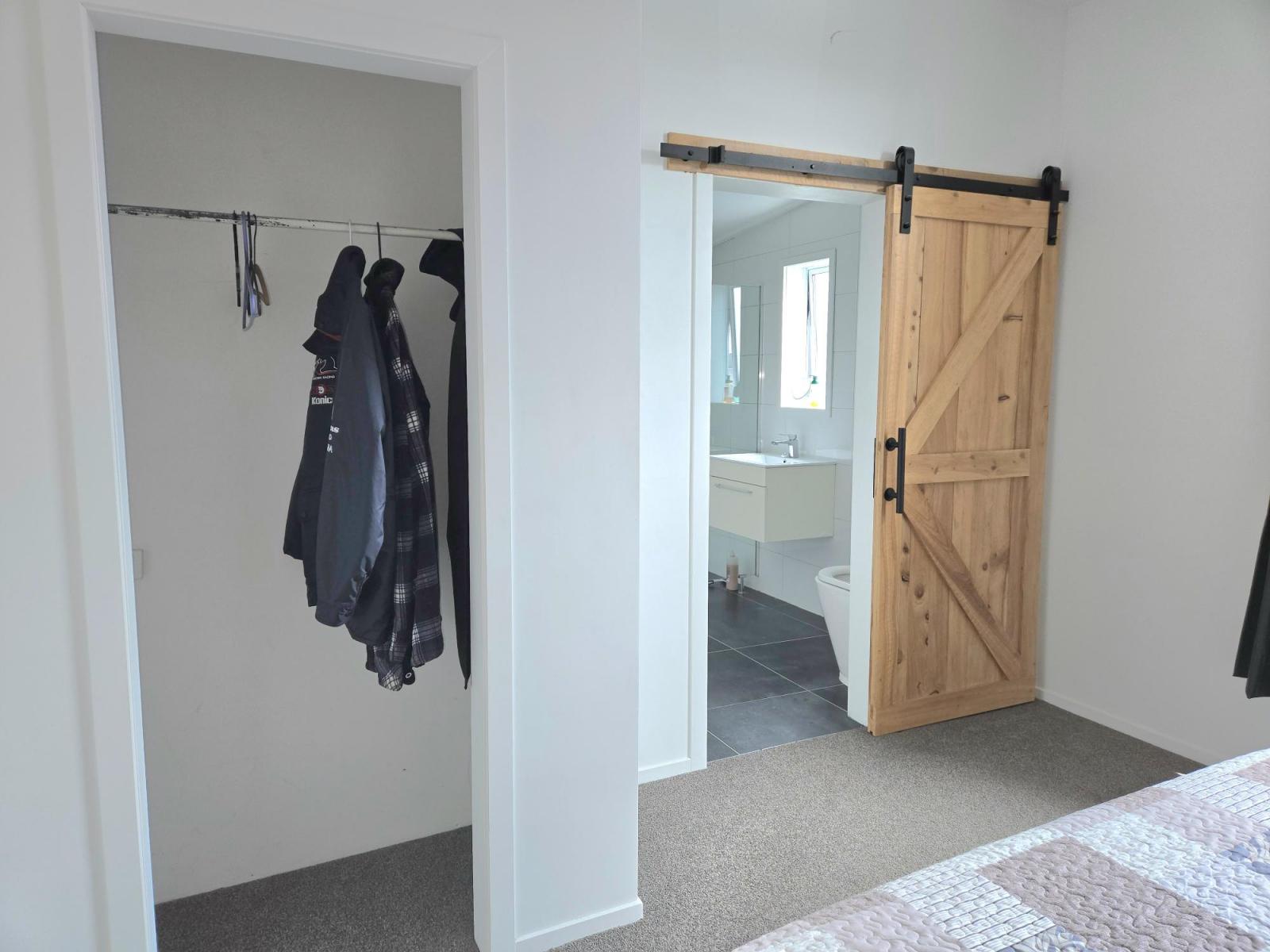 6 Adderley Street, Westport