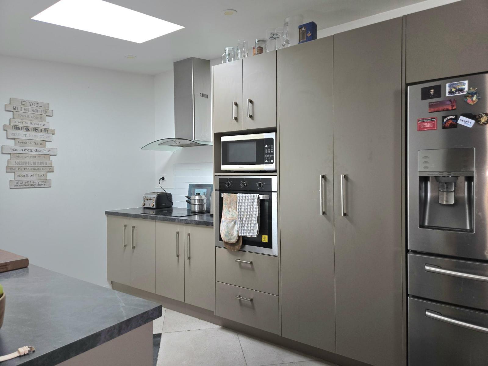 6 Adderley Street, Westport