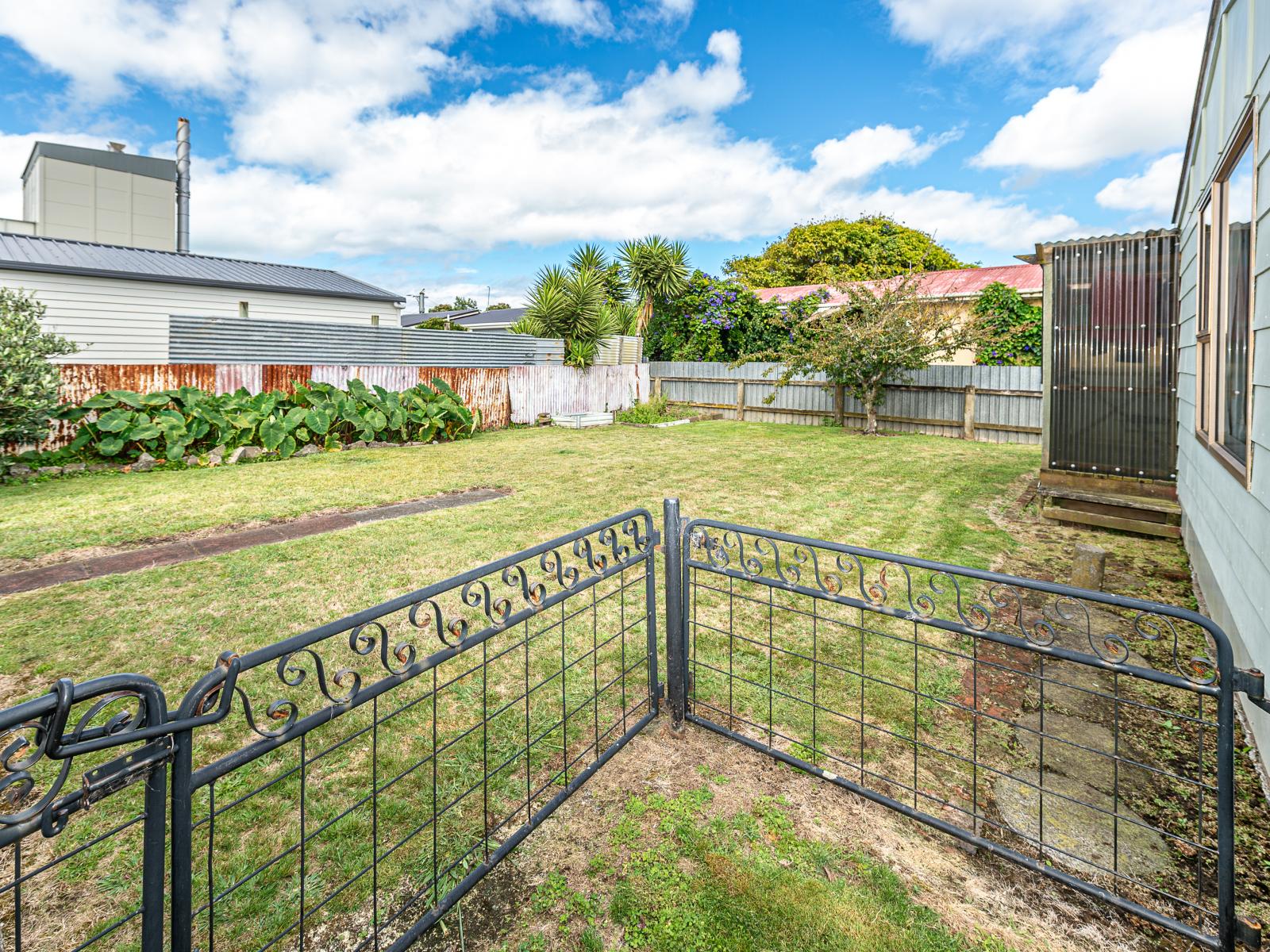 14 Saunders Place, Gonville