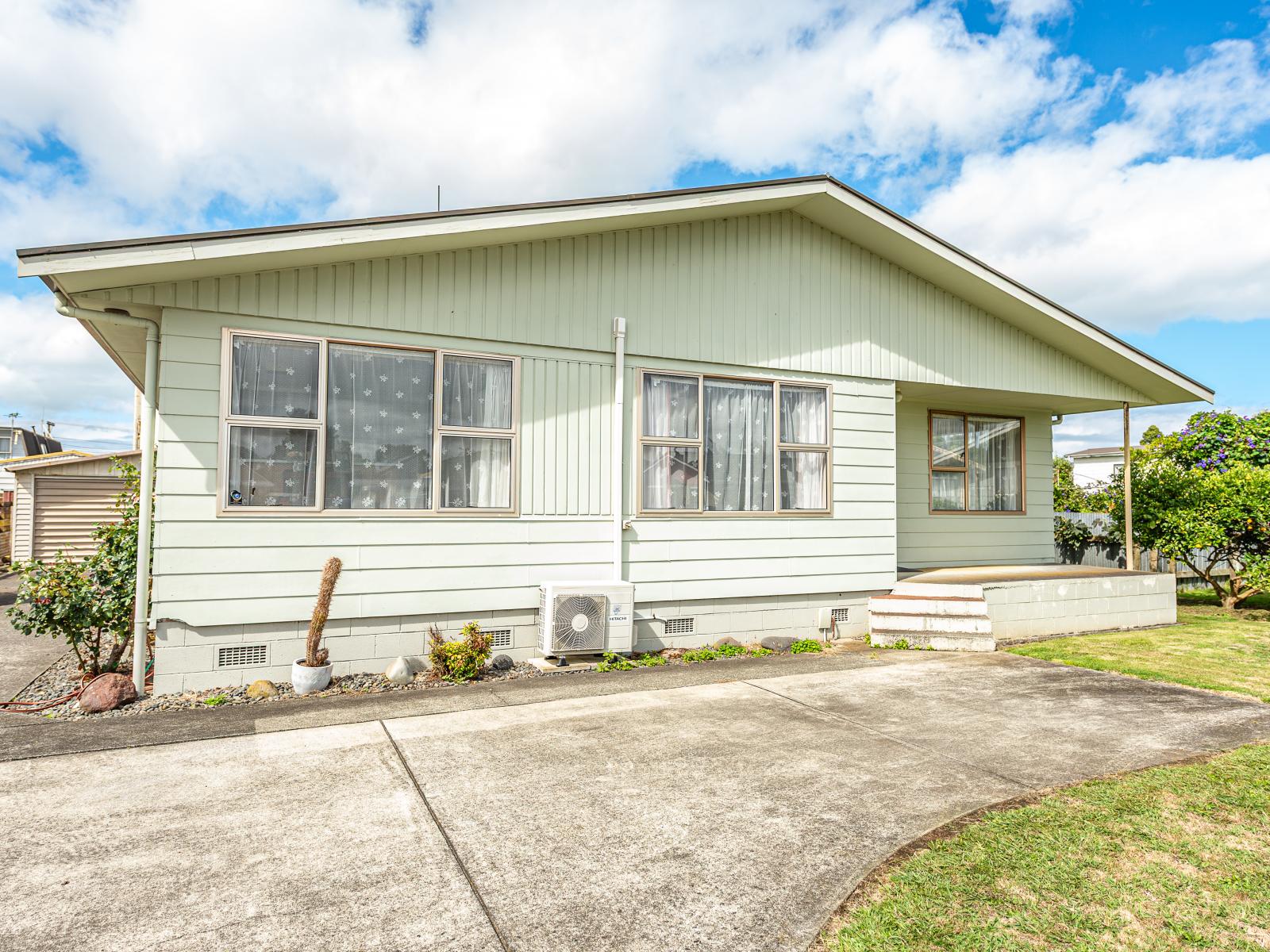 14 Saunders Place, Gonville