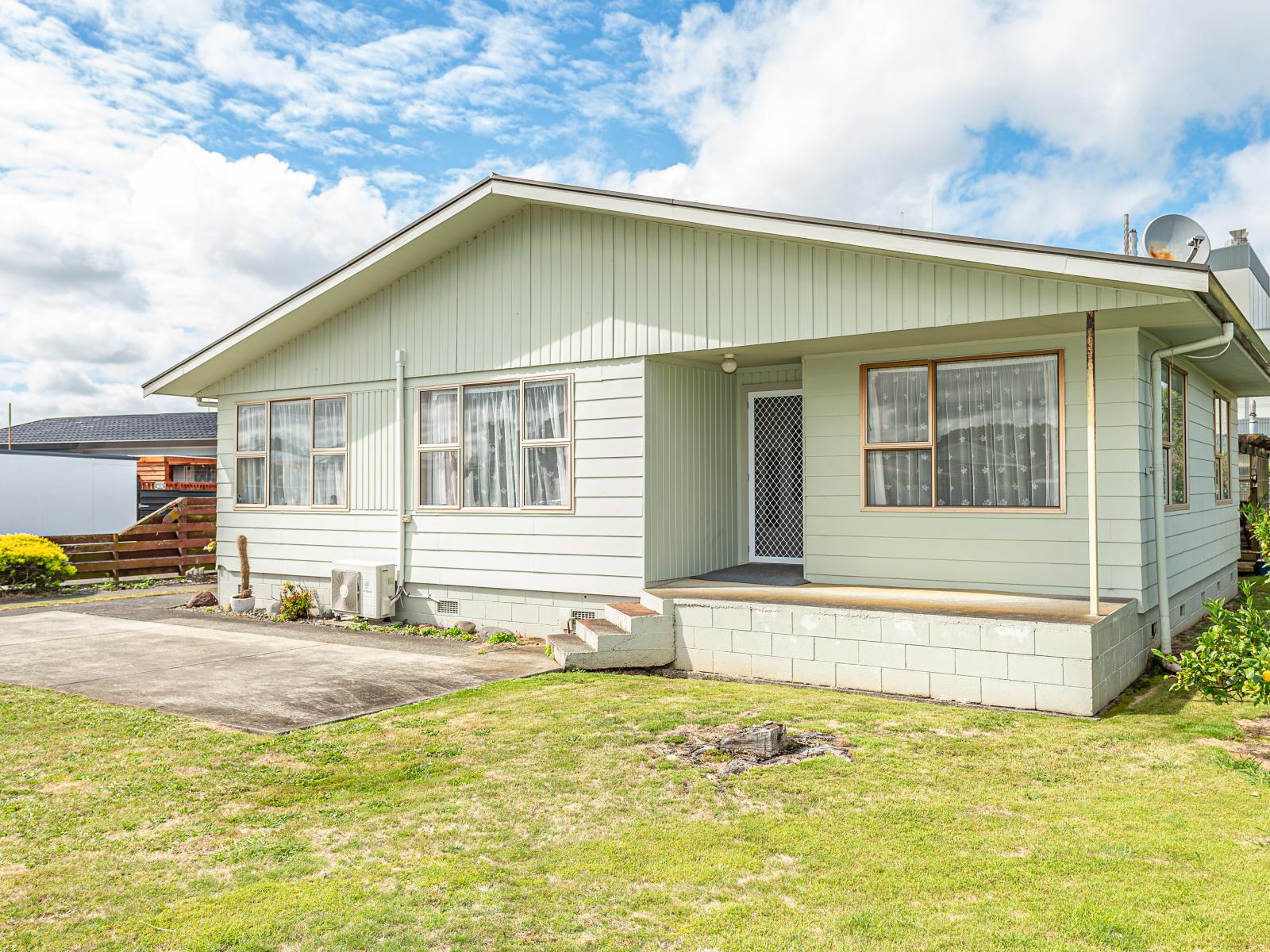 14 Saunders Place, Gonville