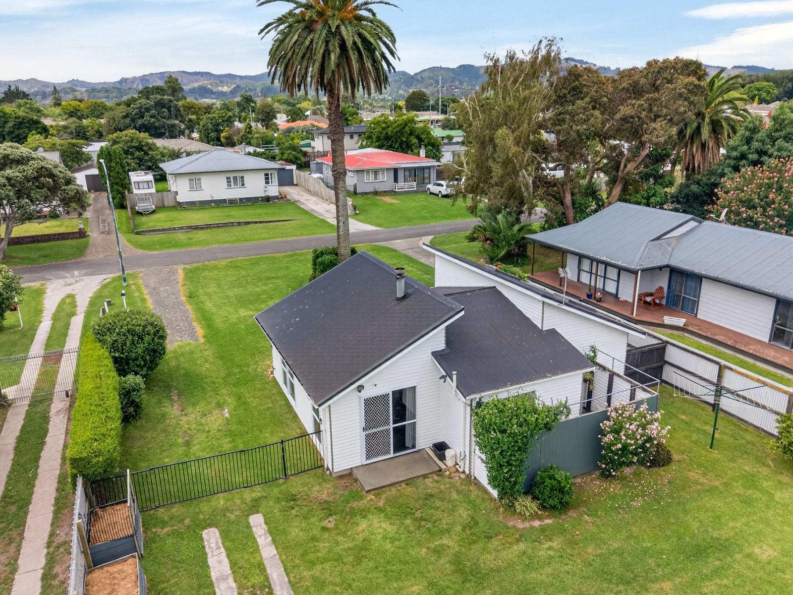 8 Parker Street, Elgin