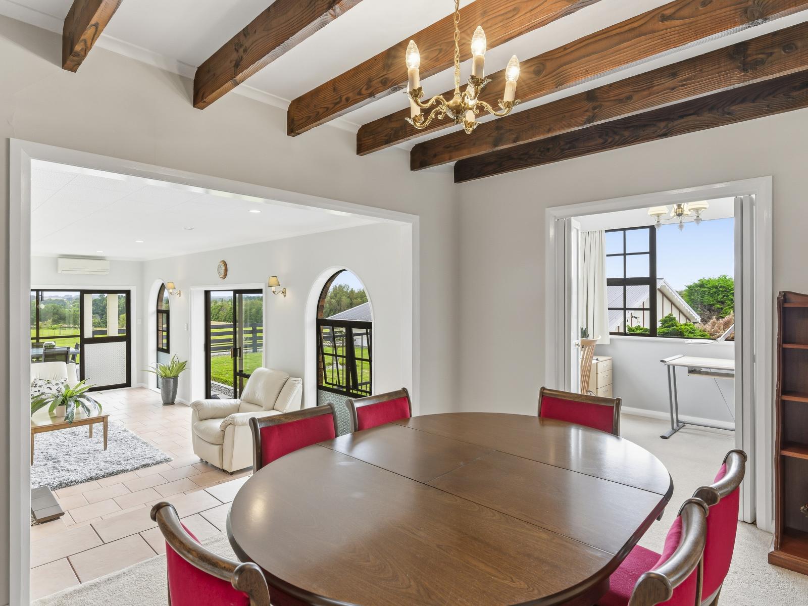 15 Koputaroa Road, Levin