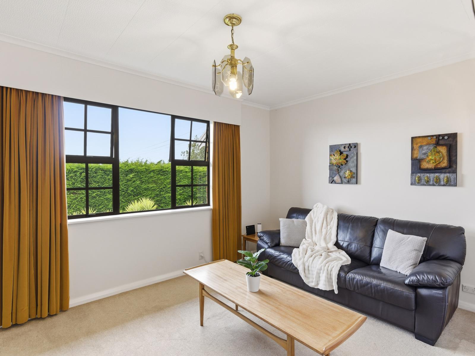 15 Koputaroa Road, Levin