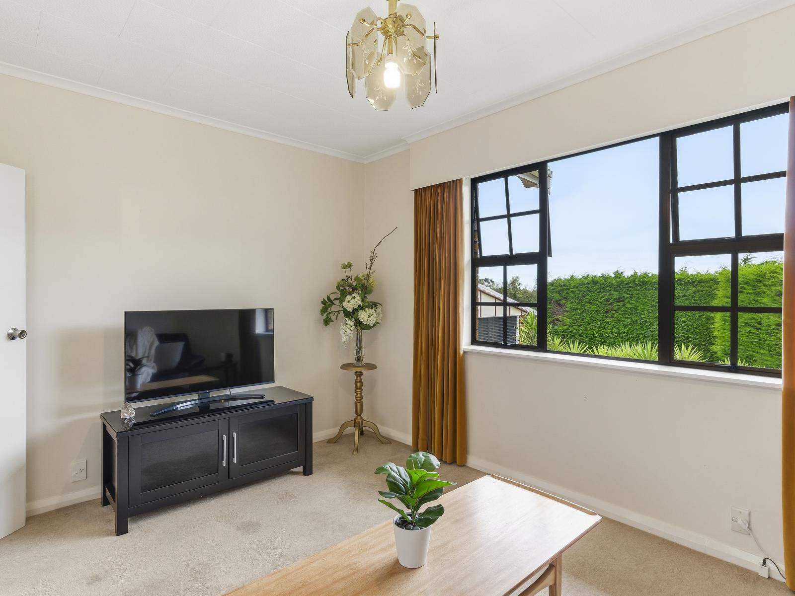 15 Koputaroa Road, Levin