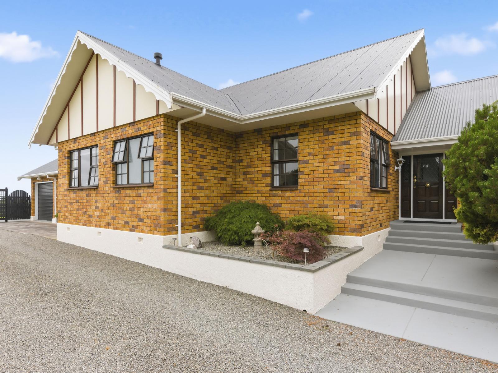 15 Koputaroa Road, Levin