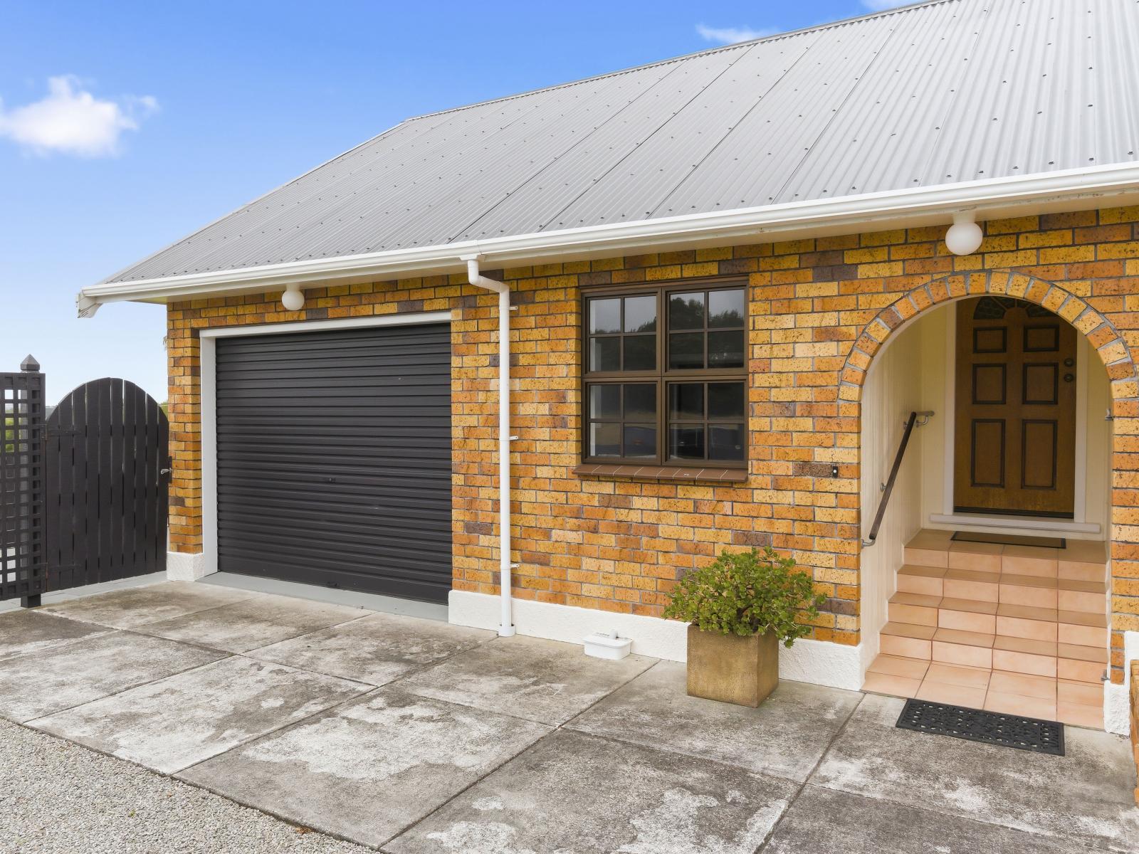 15 Koputaroa Road, Levin