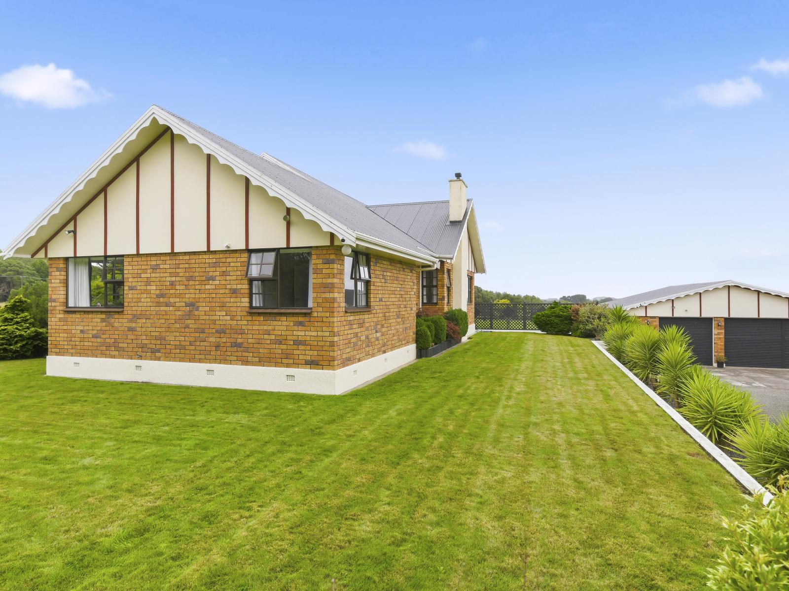 15 Koputaroa Road, Levin