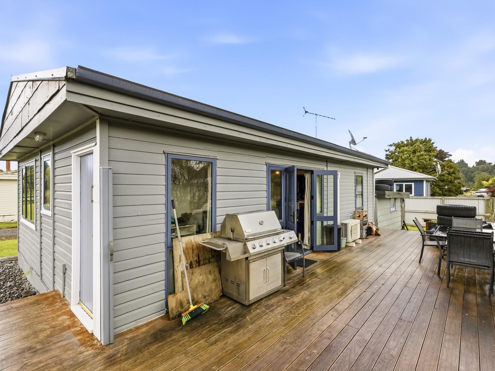 19 Mackenzie Street, National Park