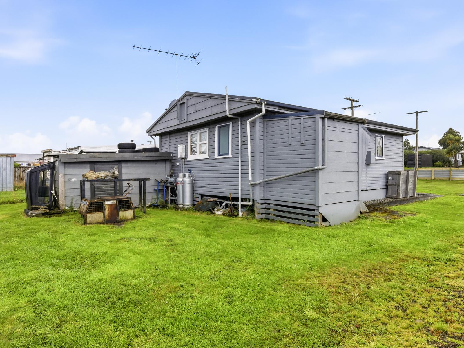 19 Mackenzie Street, National Park