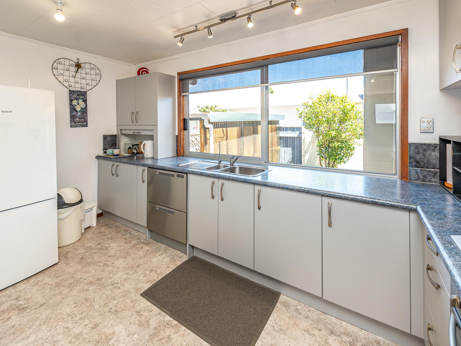 12 Hackett Street, Whanganui East