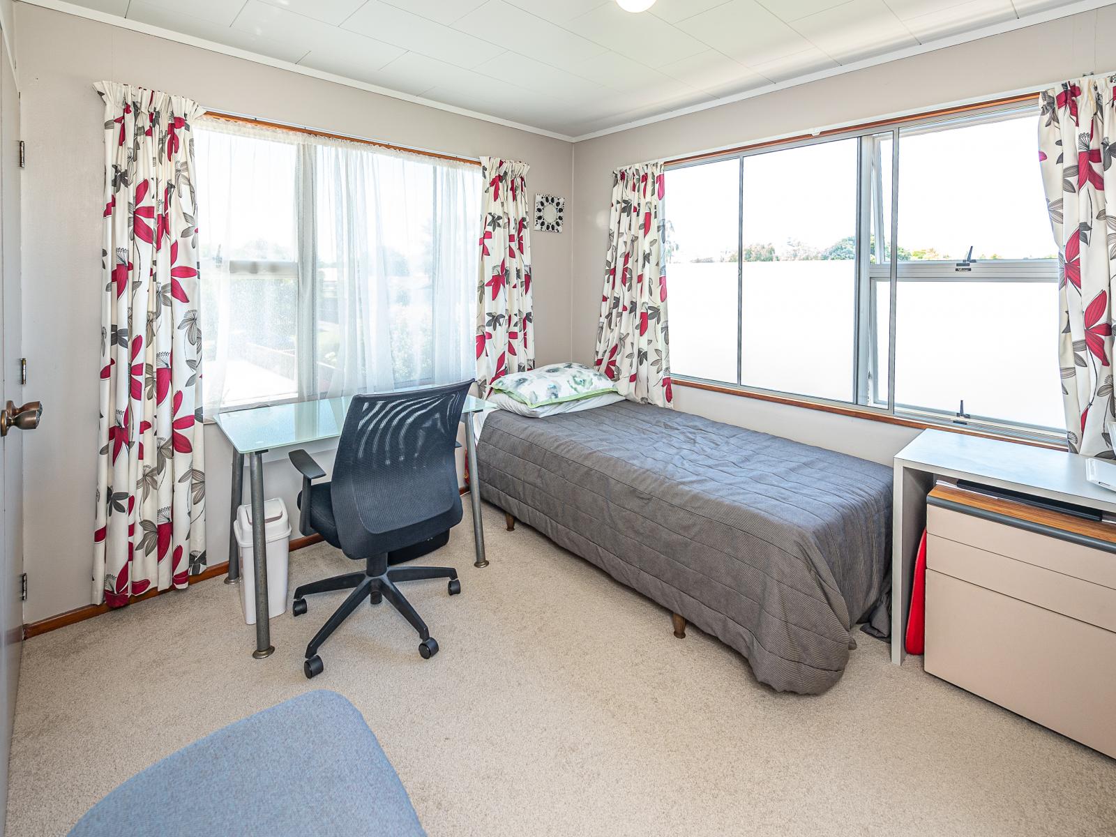 12 Hackett Street, Whanganui East