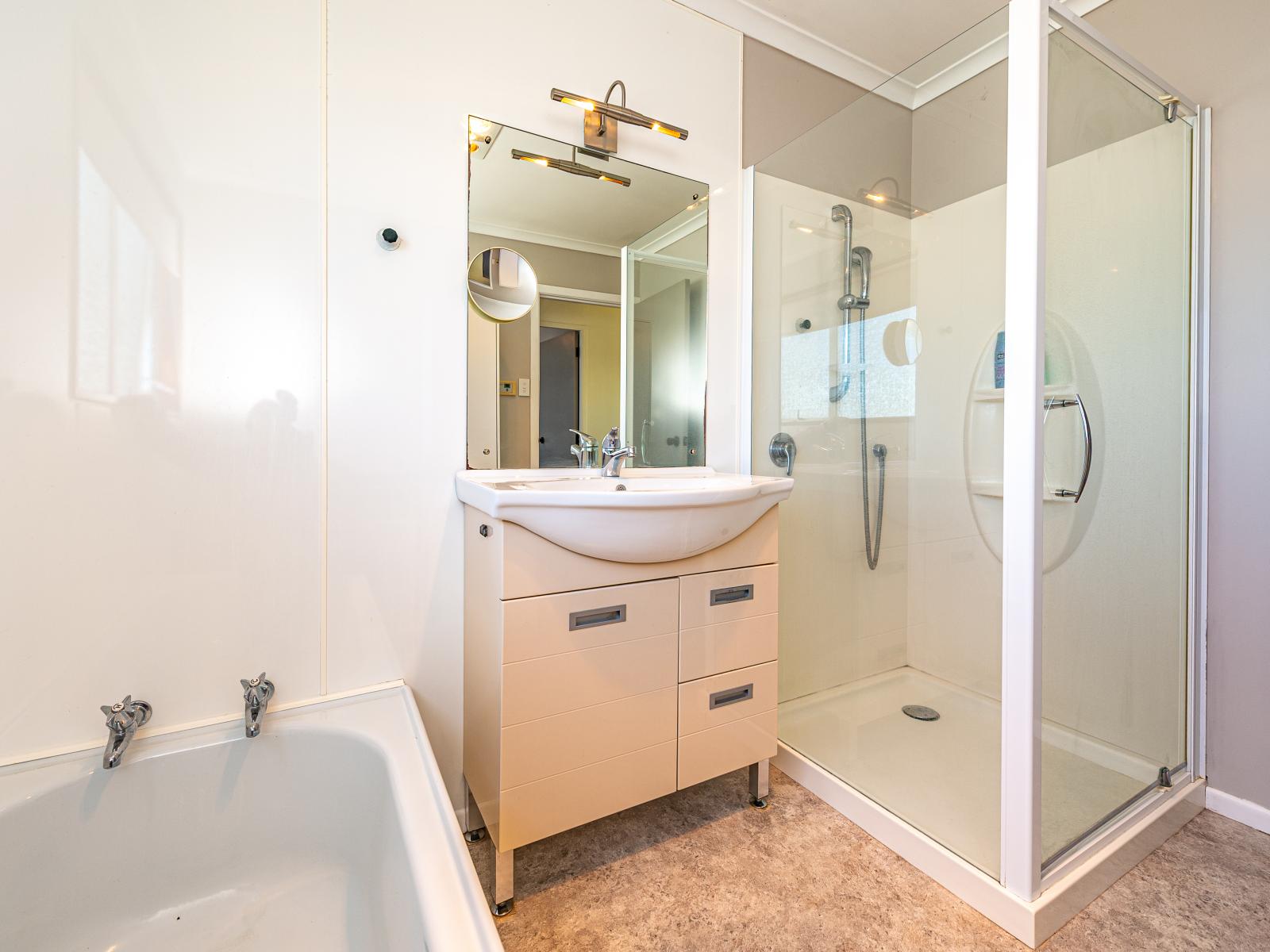 12 Hackett Street, Whanganui East