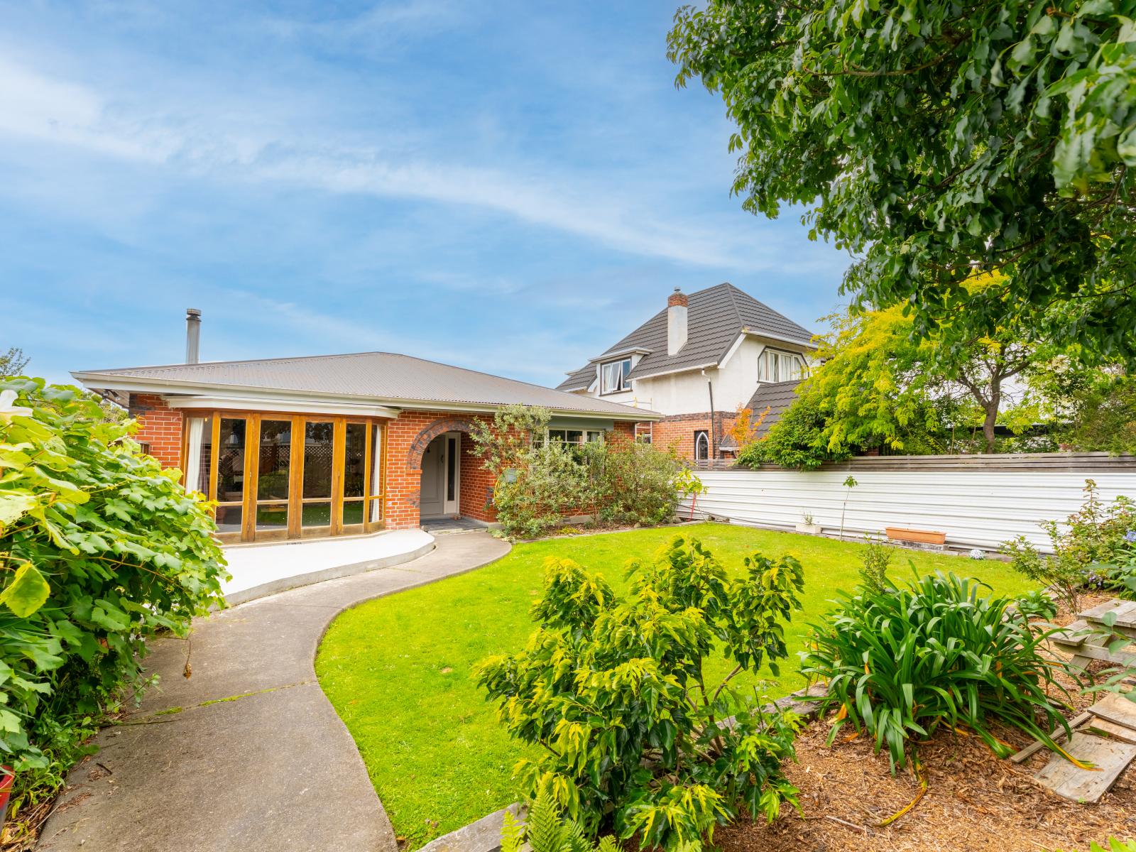 10 Grandi Avenue, Highfield