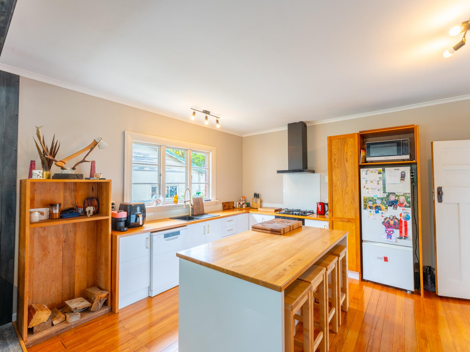 10 Grandi Avenue, Highfield