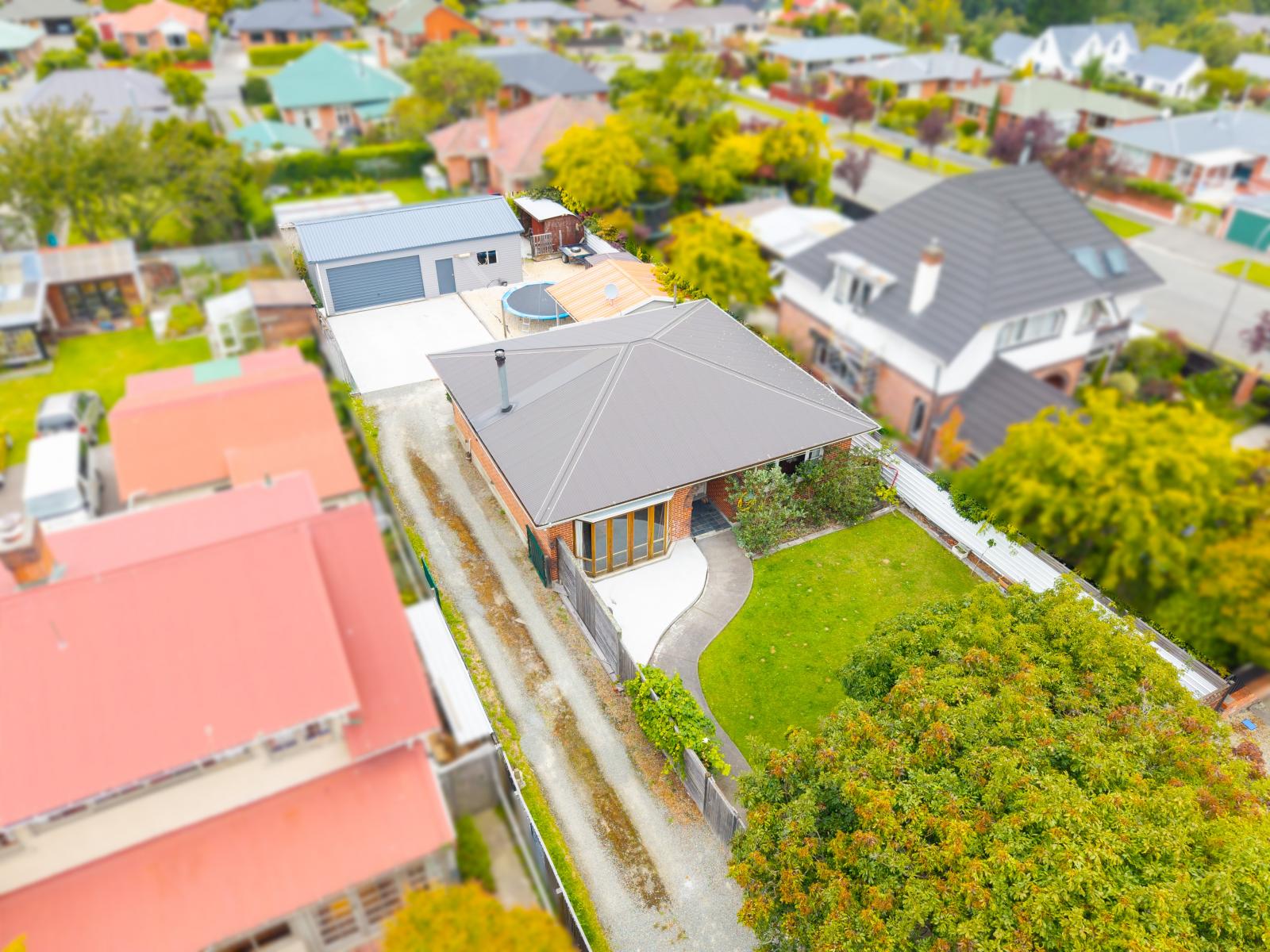 10 Grandi Avenue, Highfield