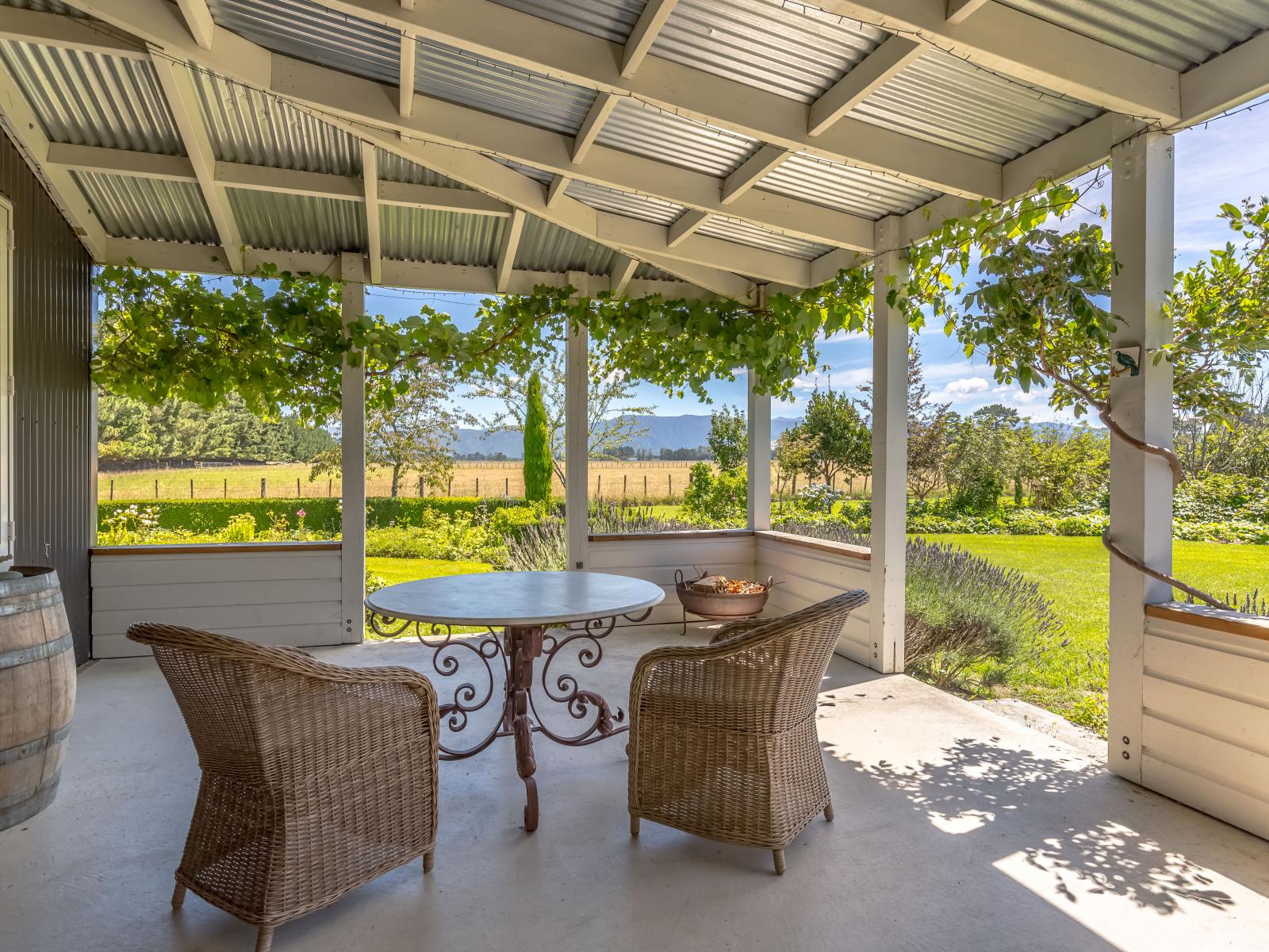 80 Battersea Road, Morisons Bush