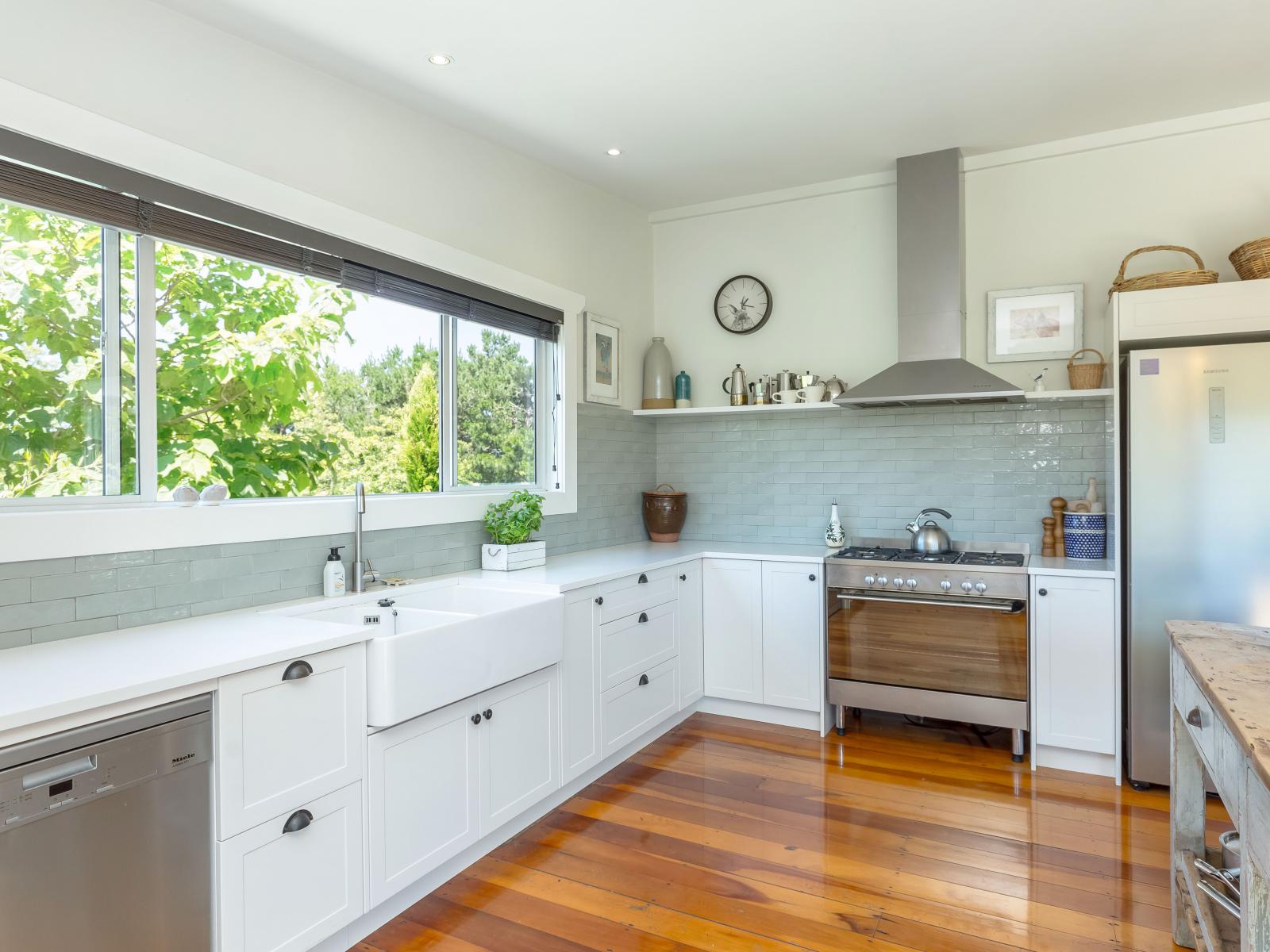 80 Battersea Road, Morisons Bush