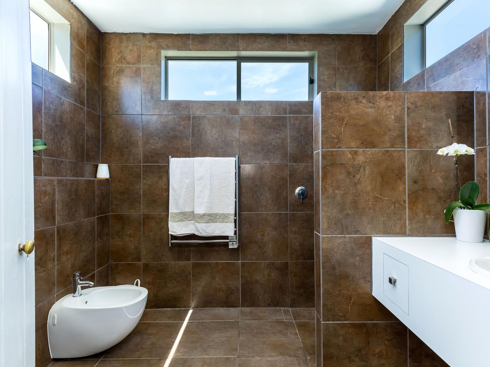 80 Battersea Road, Morisons Bush