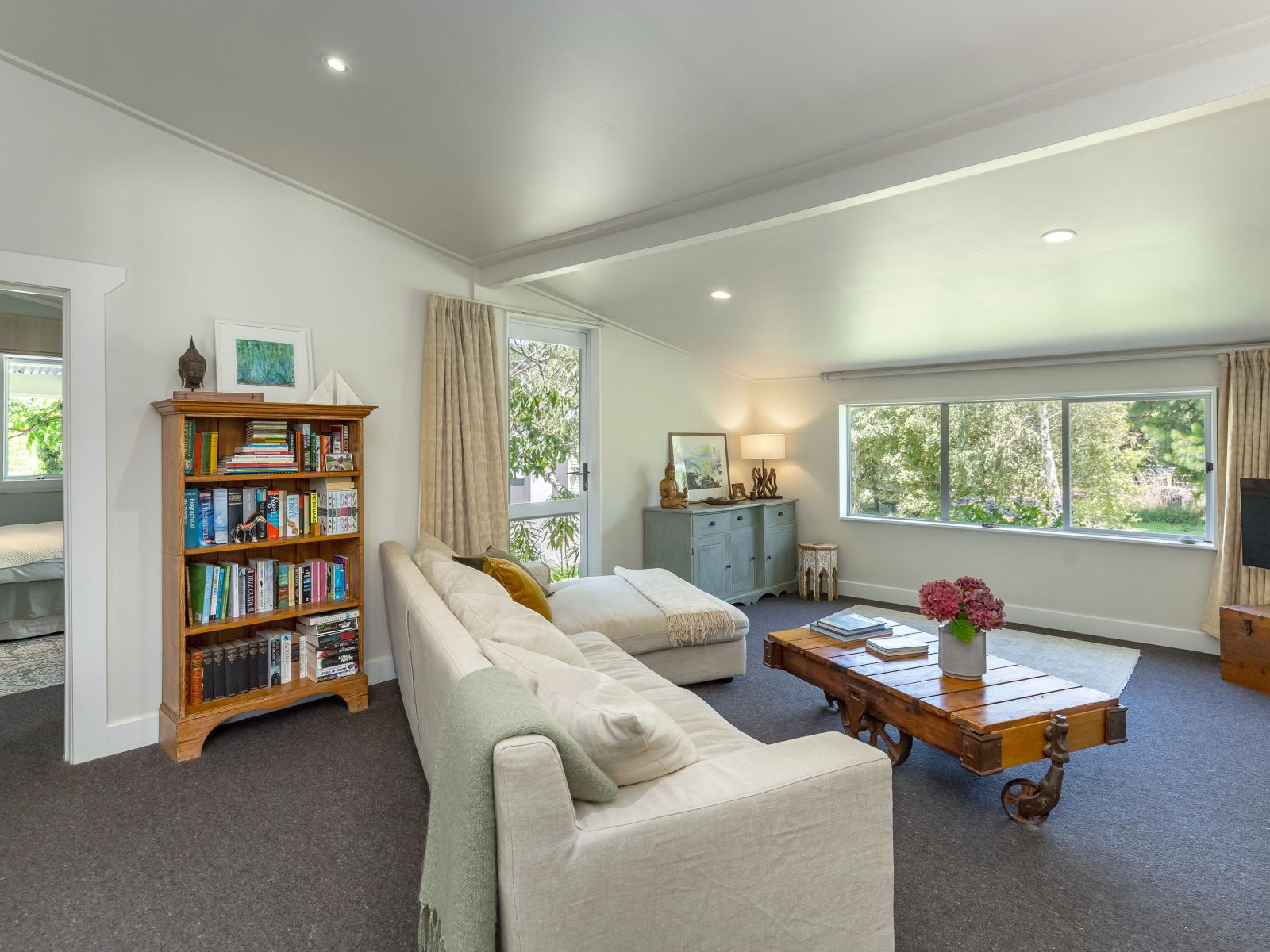 80 Battersea Road, Morisons Bush