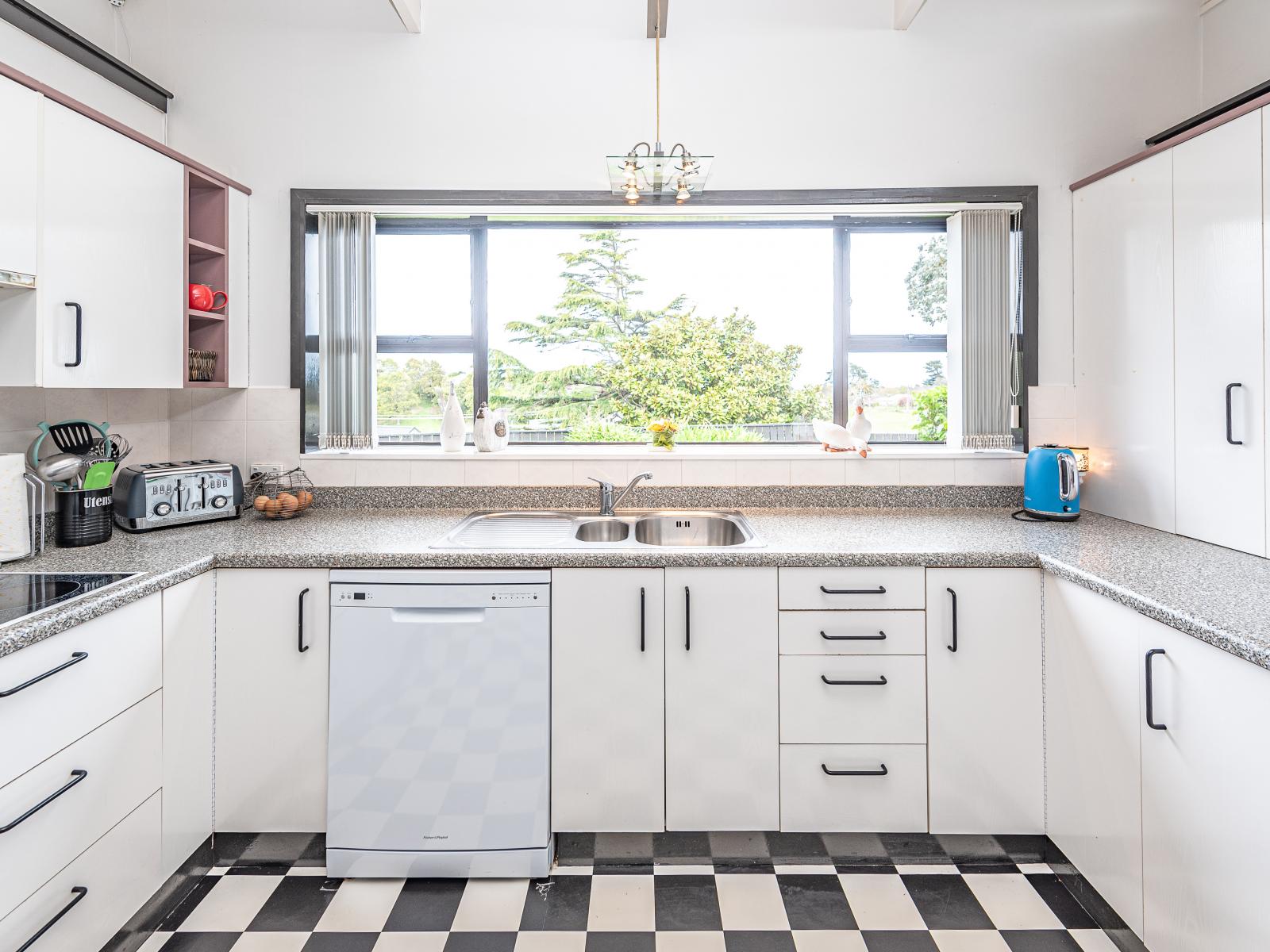 71 Montgomery Road, Westmere