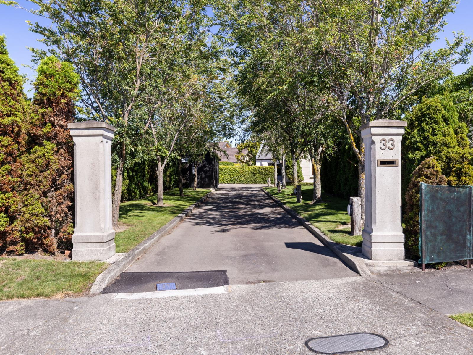 33 Royal Oak Drive, Kelvin Grove