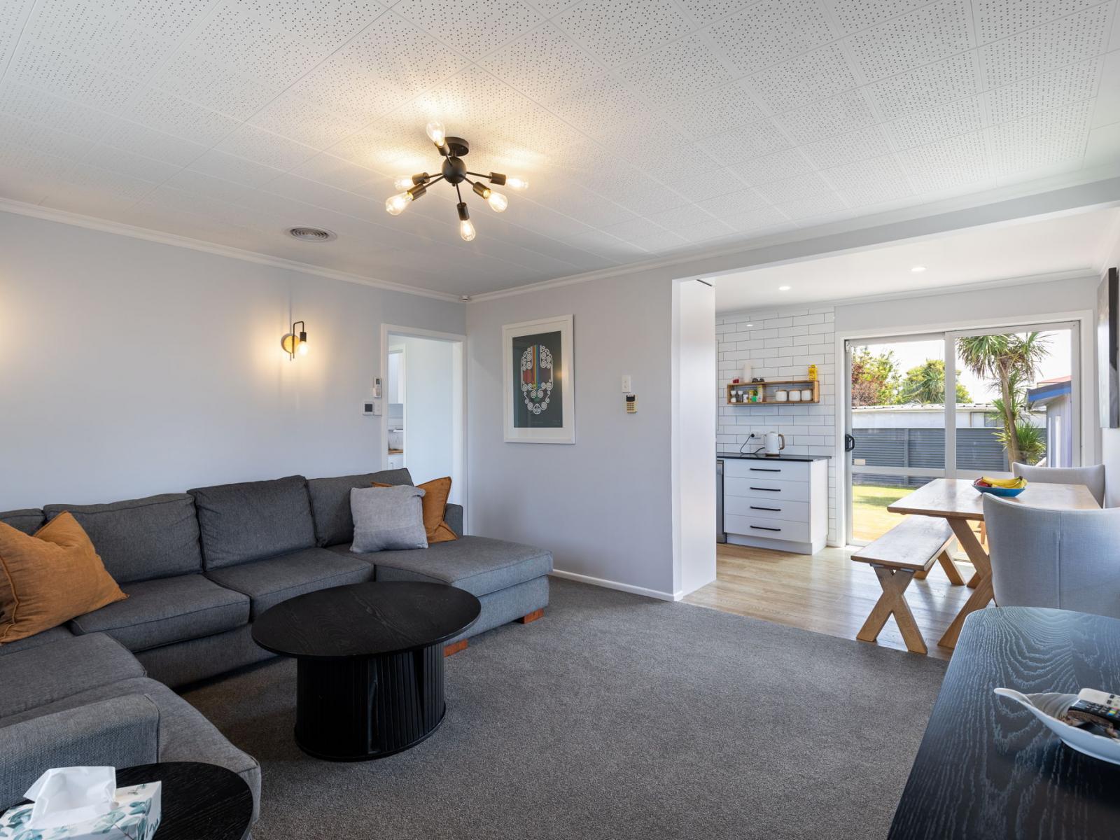 25 Battersea Place, Roslyn