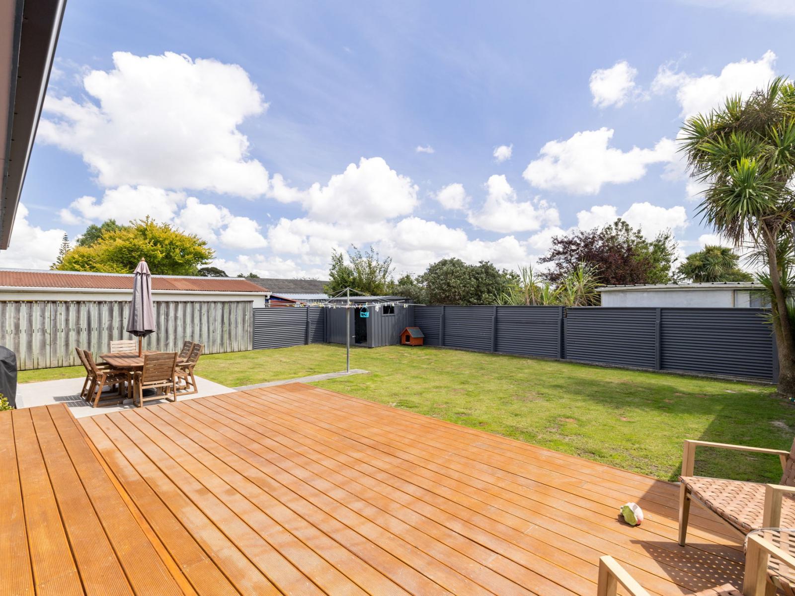 25 Battersea Place, Roslyn