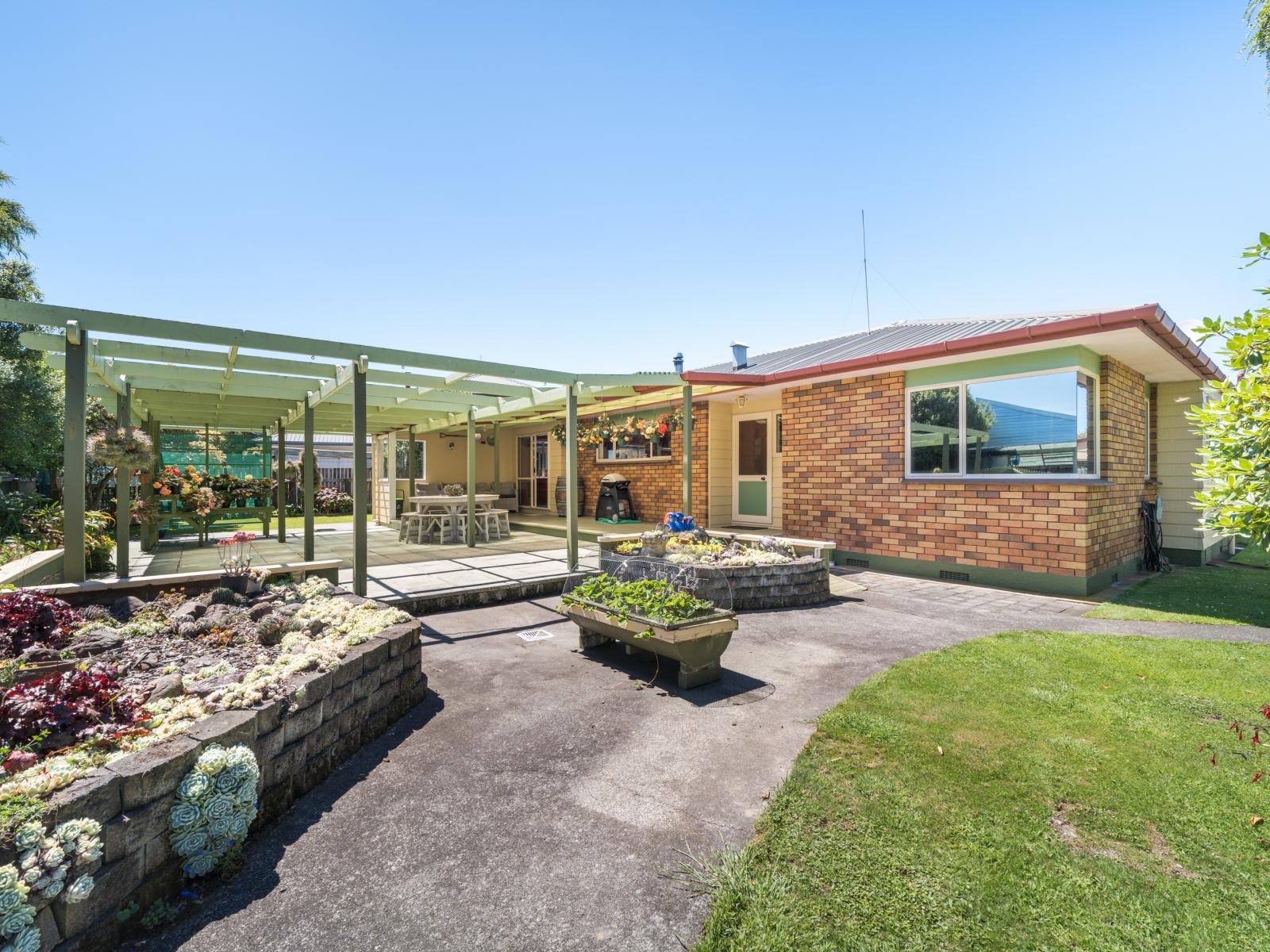 12A Carthew Street, Feilding