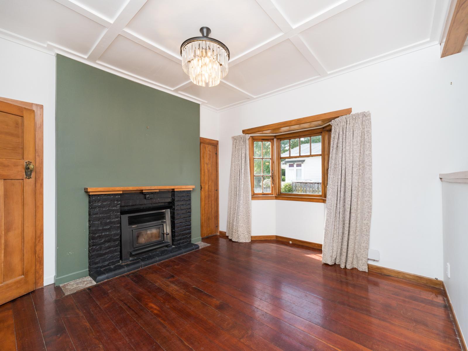 16 Ngaio Street, West End