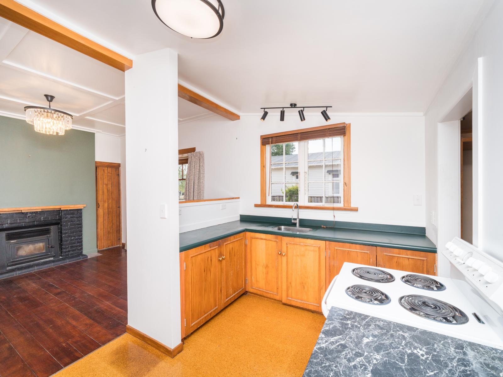 16 Ngaio Street, West End