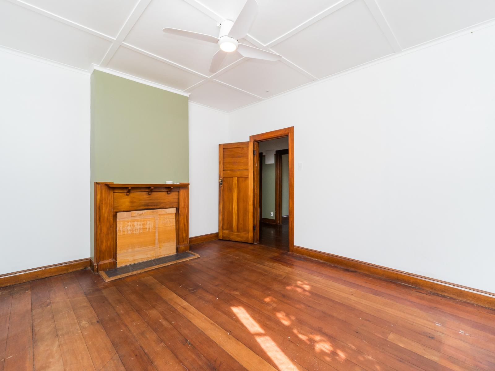 16 Ngaio Street, West End