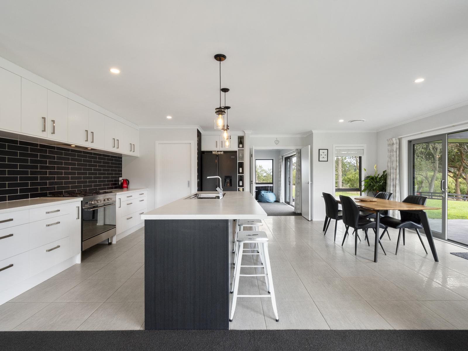 872A Reid Line East, Bunnythorpe