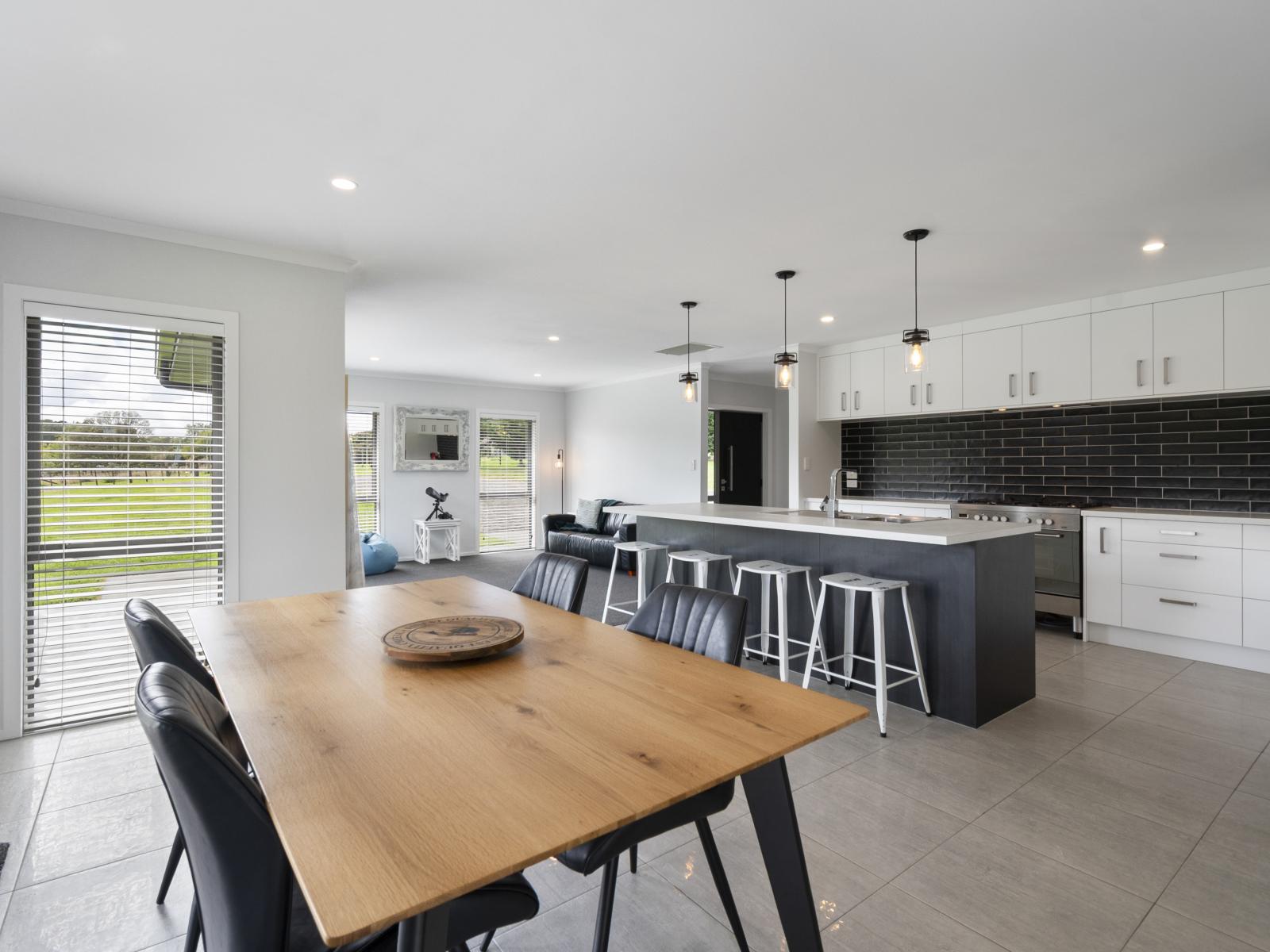 872A Reid Line East, Bunnythorpe