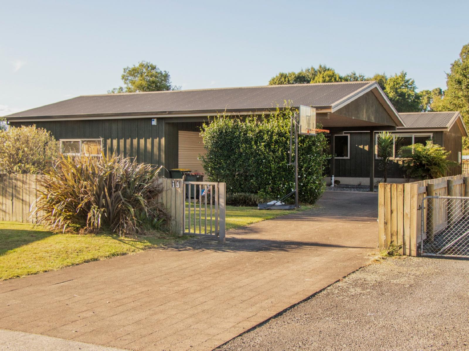 13 Earle Road, Broadlands