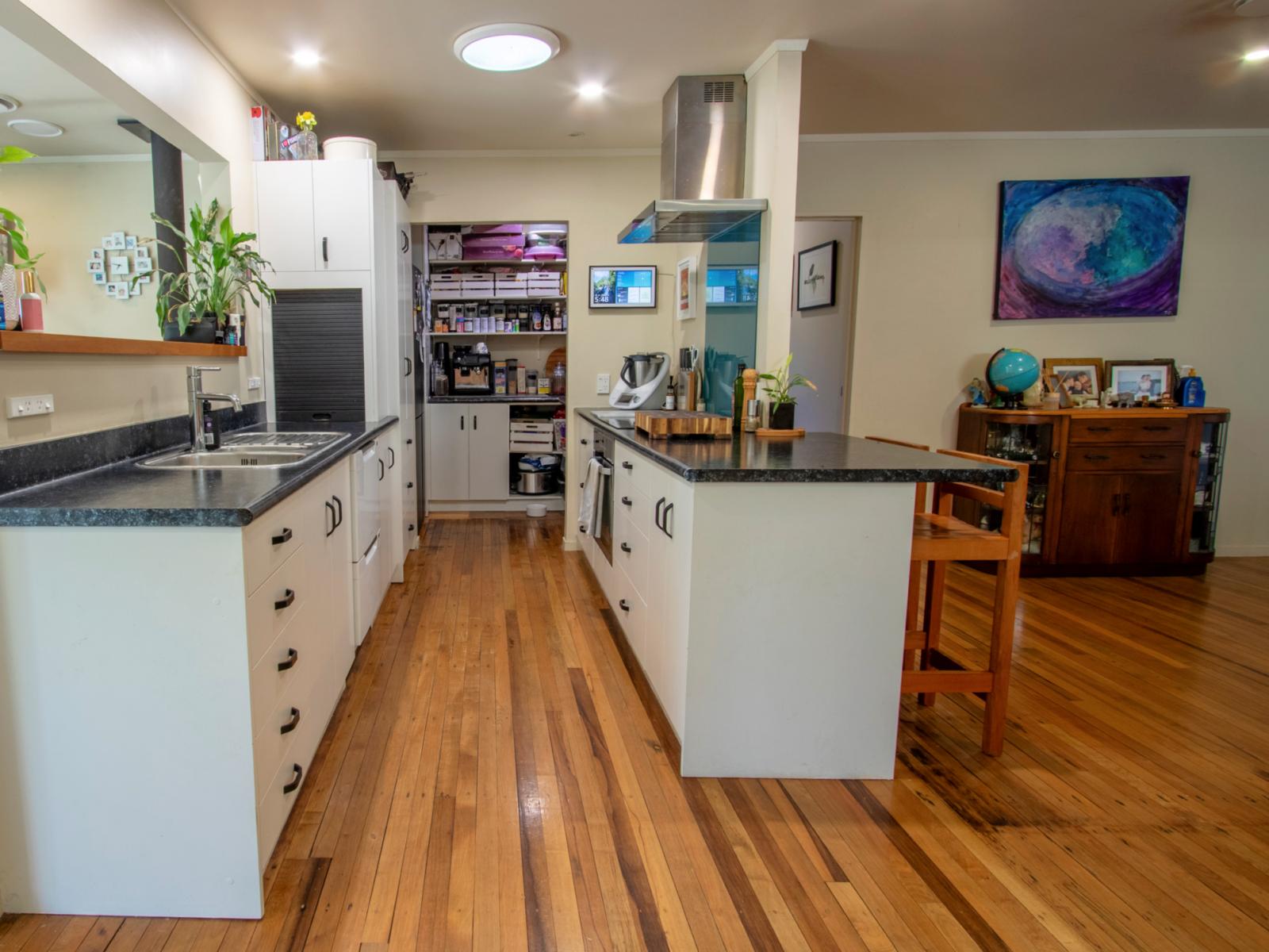 13 Earle Road, Broadlands