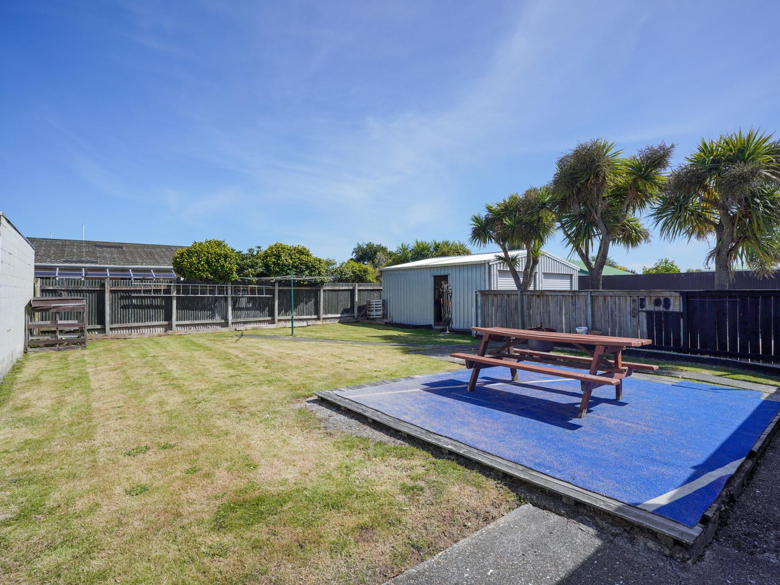 423 Tweed Street, Georgetown