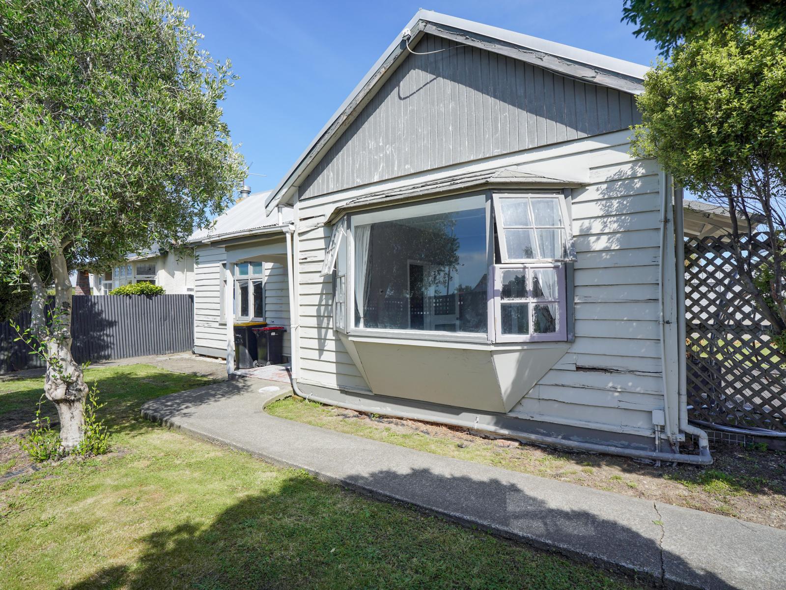 423 Tweed Street, Georgetown