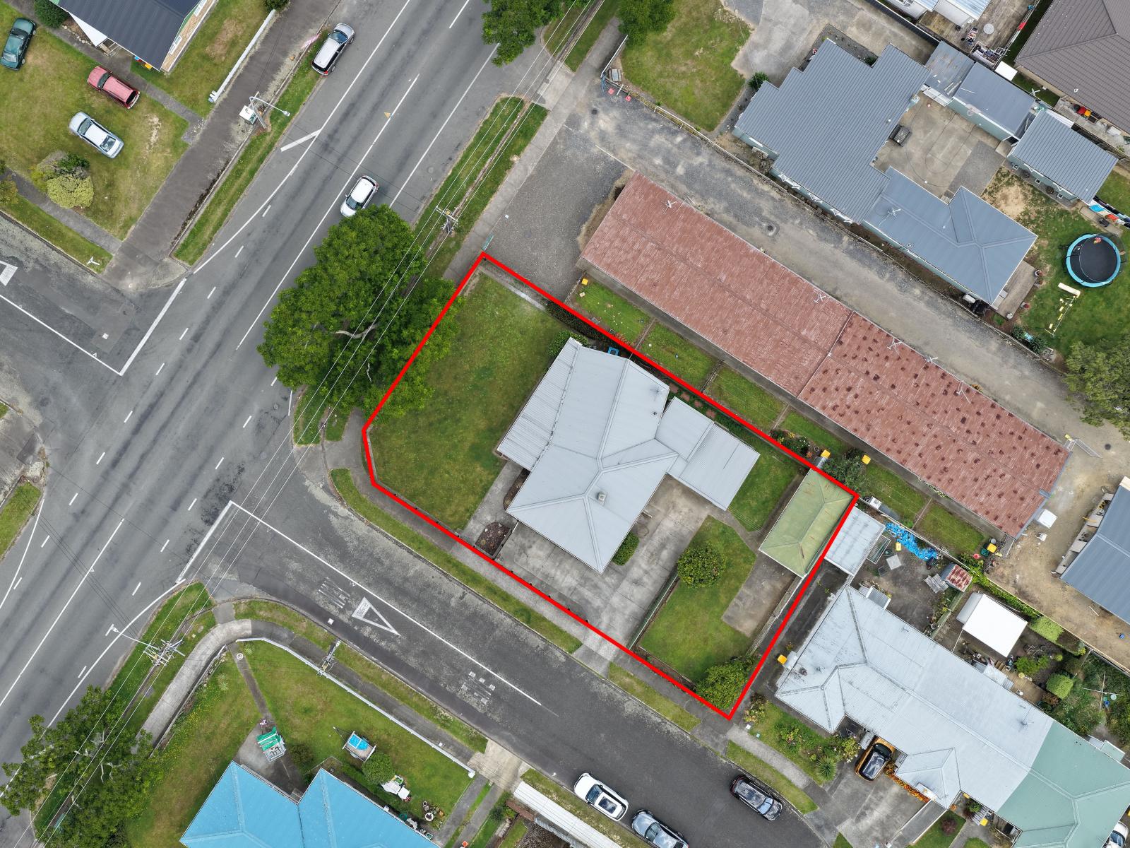 587 Queen Street East, Levin