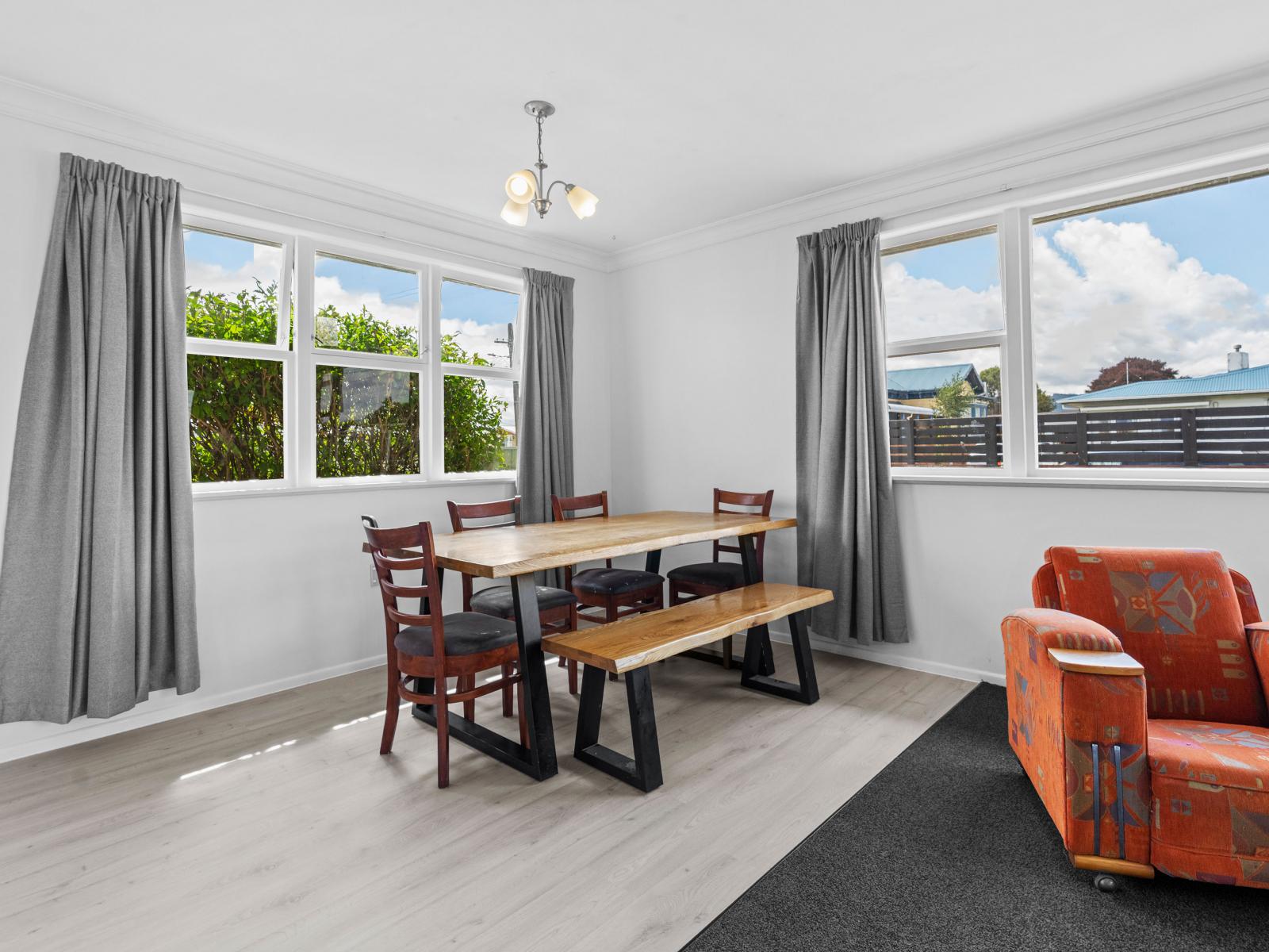 587 Queen Street East, Levin